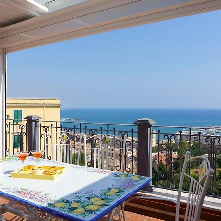 Suite Aphrodite - Exclusive Flat Salerno Eksteriør bilde