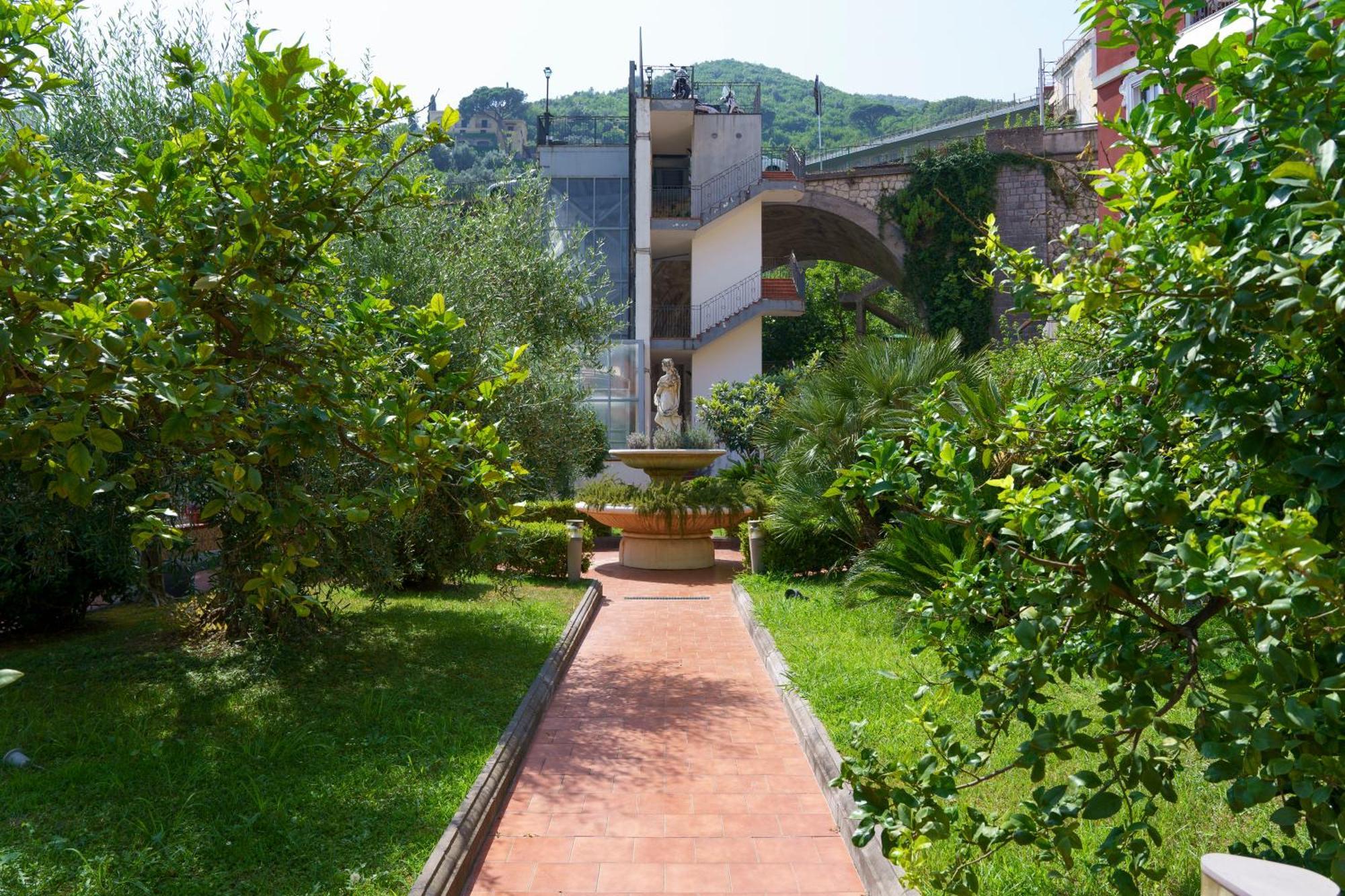 Suite Aphrodite - Exclusive Flat Salerno Eksteriør bilde