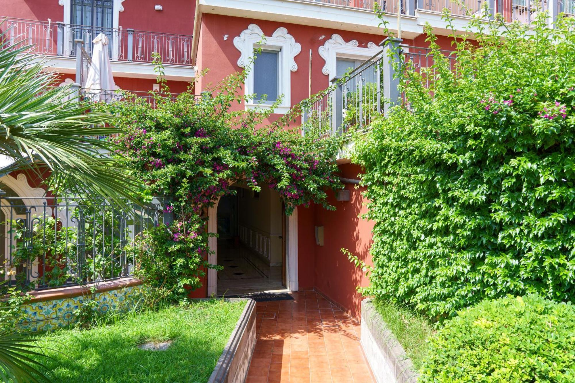 Suite Aphrodite - Exclusive Flat Salerno Eksteriør bilde